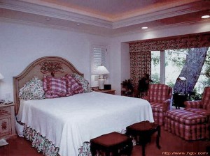 Country Style Master Bedroom 300x224 Country Style Master Bedroom