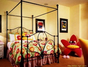 Eclectic Style For Girl's Bedroom Eclectic Style For Girls Bedroom 300x230 Eclectic Style For Girls Bedroom